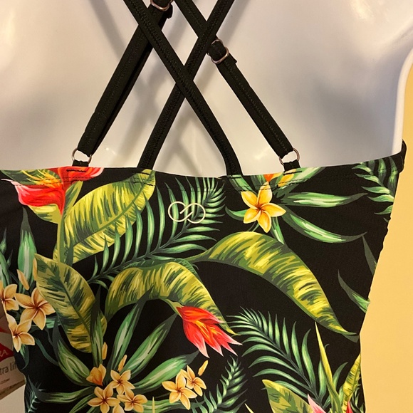 Calia by Carrie Underwood Swim Top size Small - Picture 4 of 11